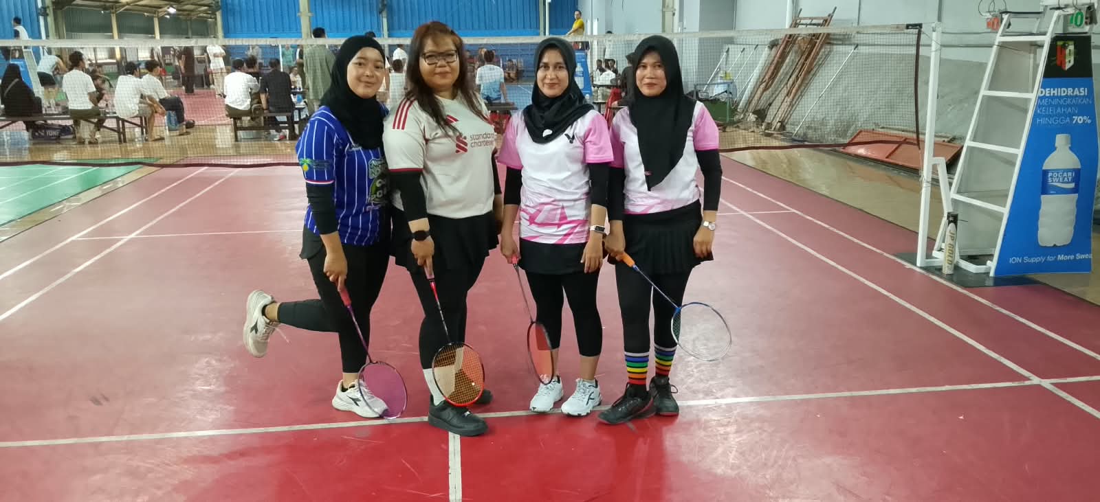 Peserta Funminton PT IPP dan PT SMAP Indonesia